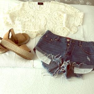 VICI NWOT Cutoff Denim Shorts